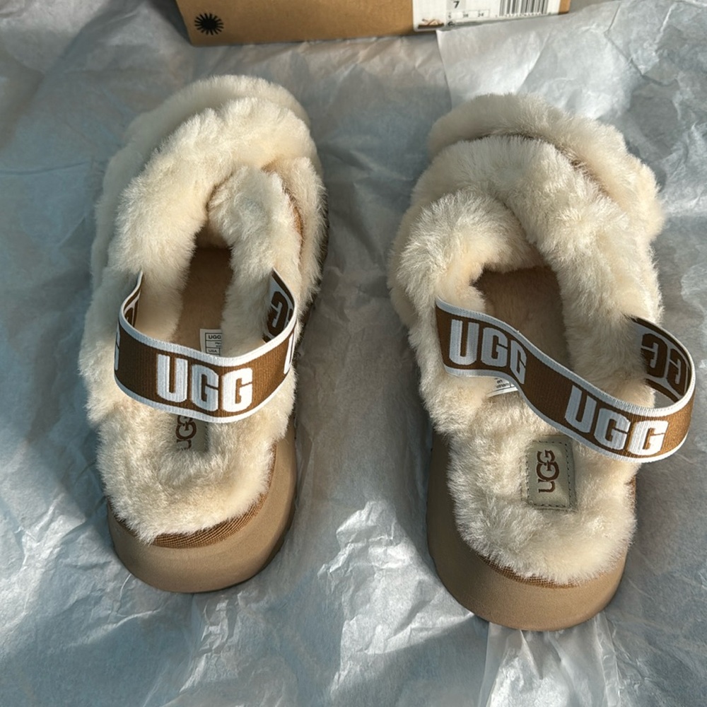 Ugg slide